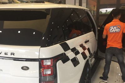 Dán Film cho xe Ranger Rover